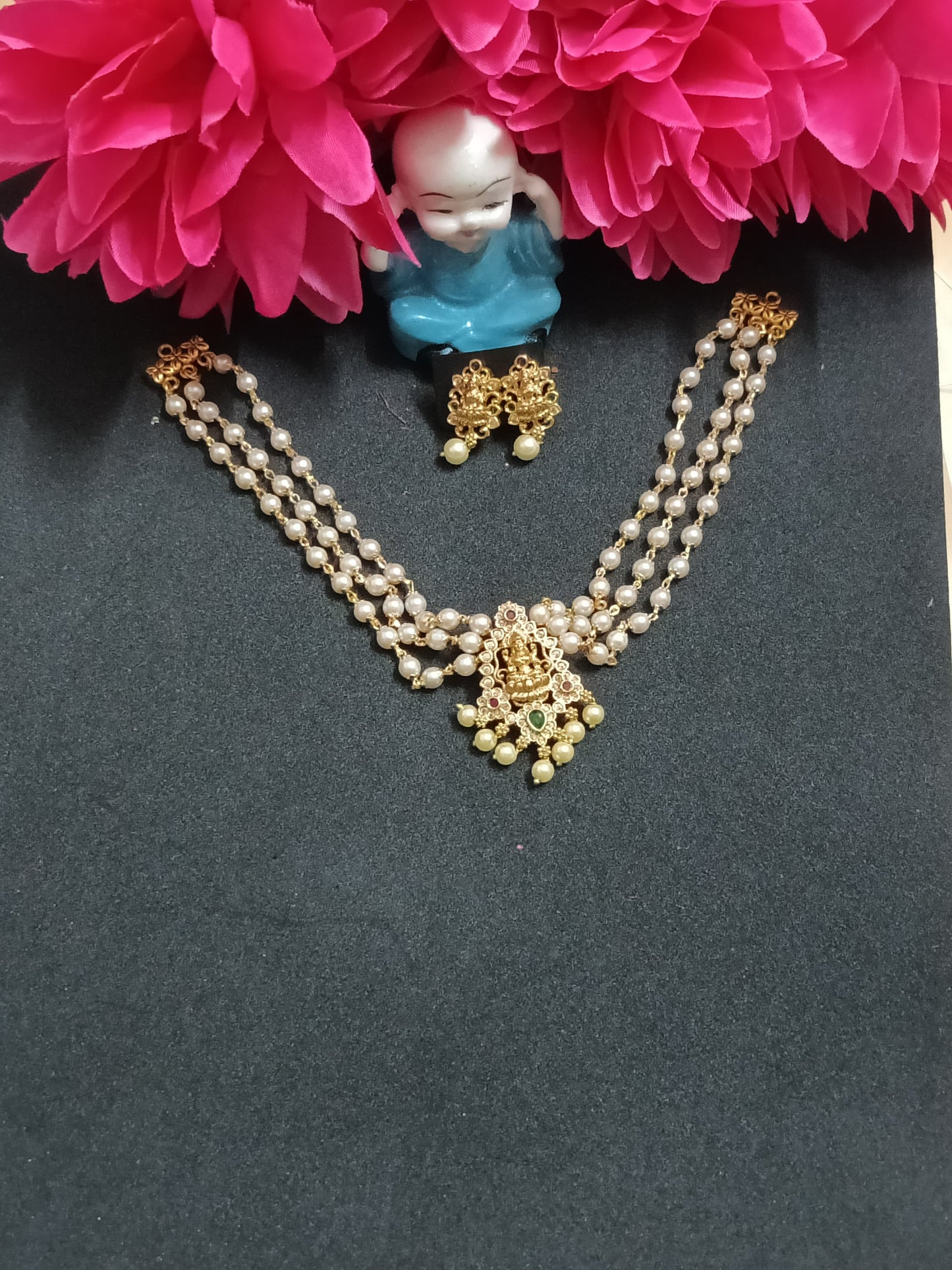 Three Line Pearl Lakshmi Choker Set with Earrings