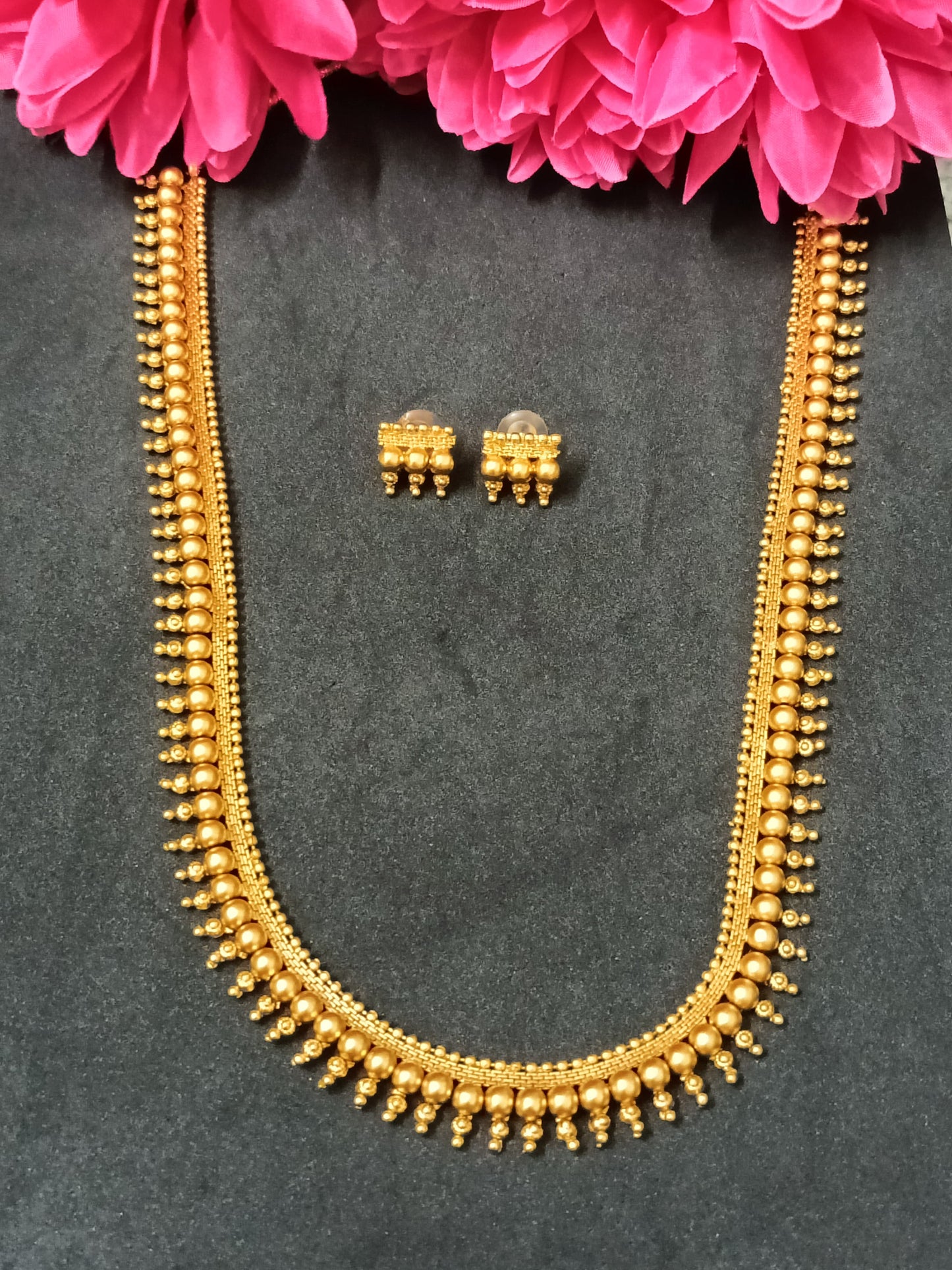 Simple and Elegant Necklace and Haram  with Earrings