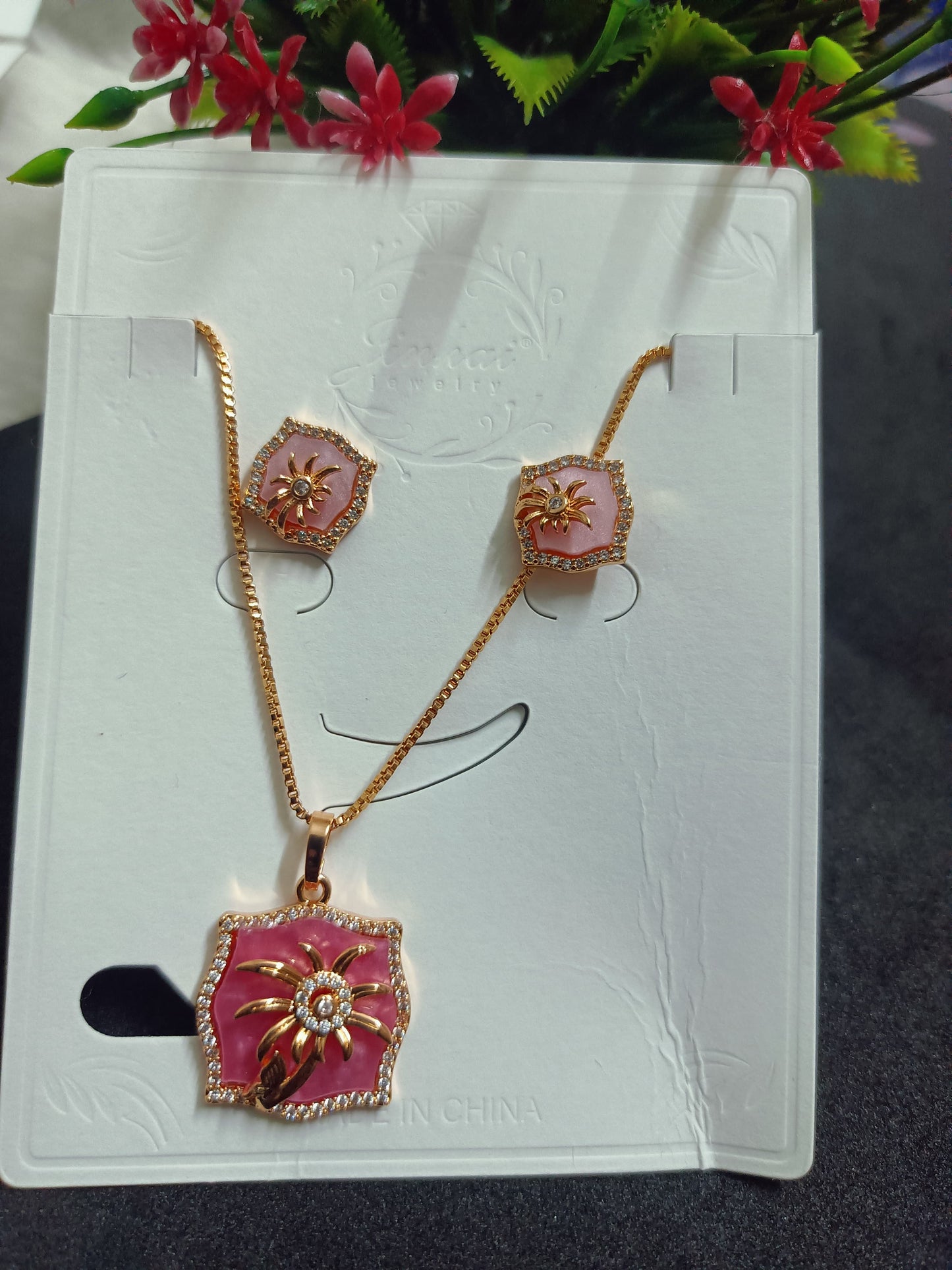 Unique  Pendant Rose Gold chain with Cute Earrings