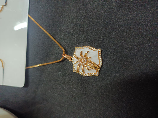 Unique Flower Pendant Rosegold Chain with Earrings